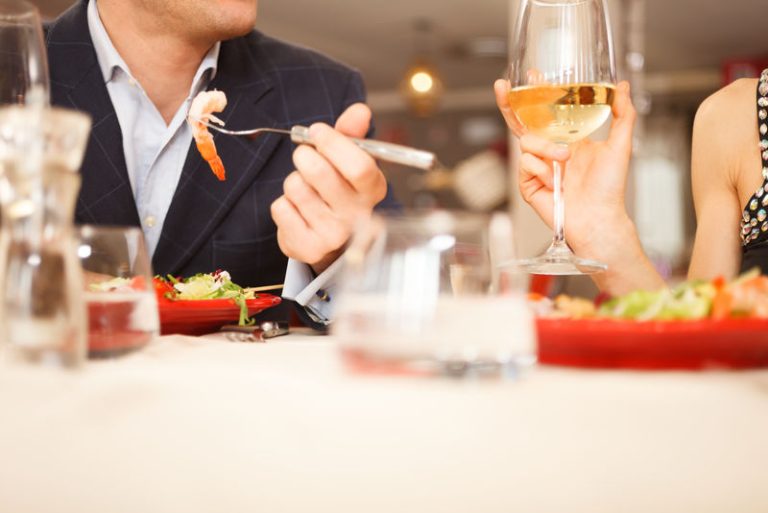 Unforgettable Romantic Dinner Date Ideas